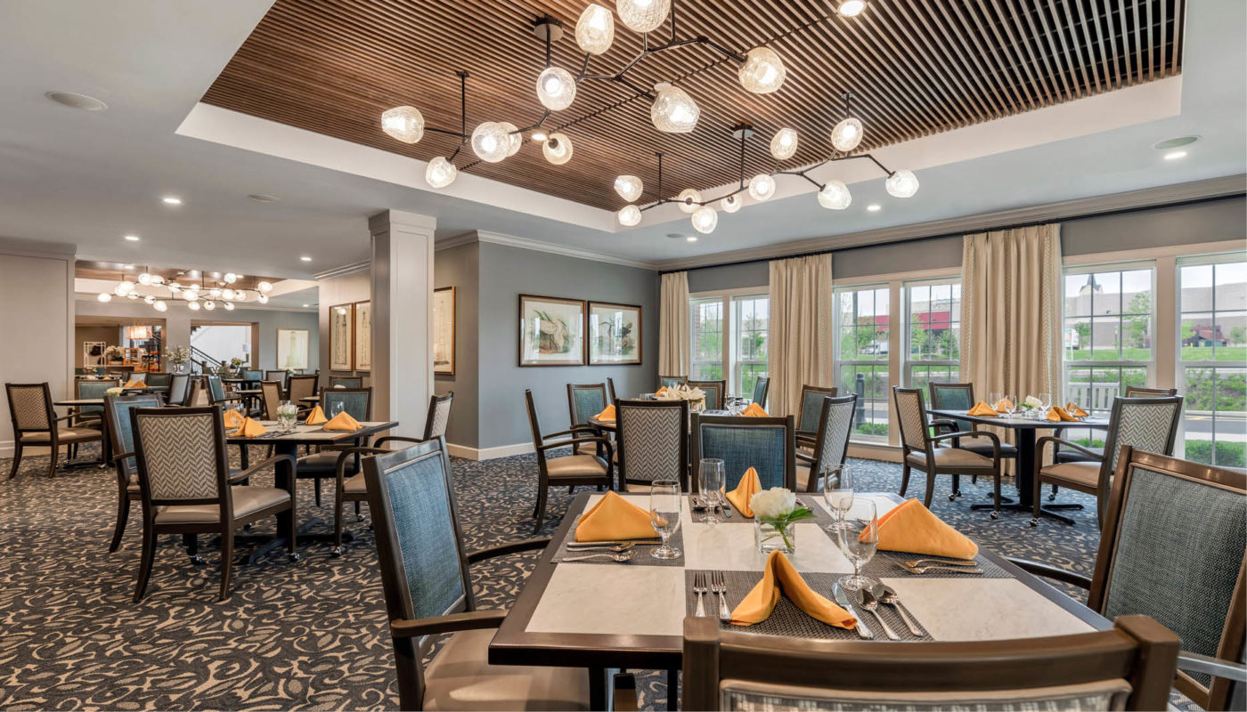 The dining room at Arbor Terrace Waugh Chapel, an assisted living and senior living community.